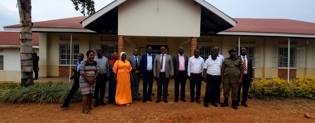 The CAO, some Heads of Departments and a few Councilors